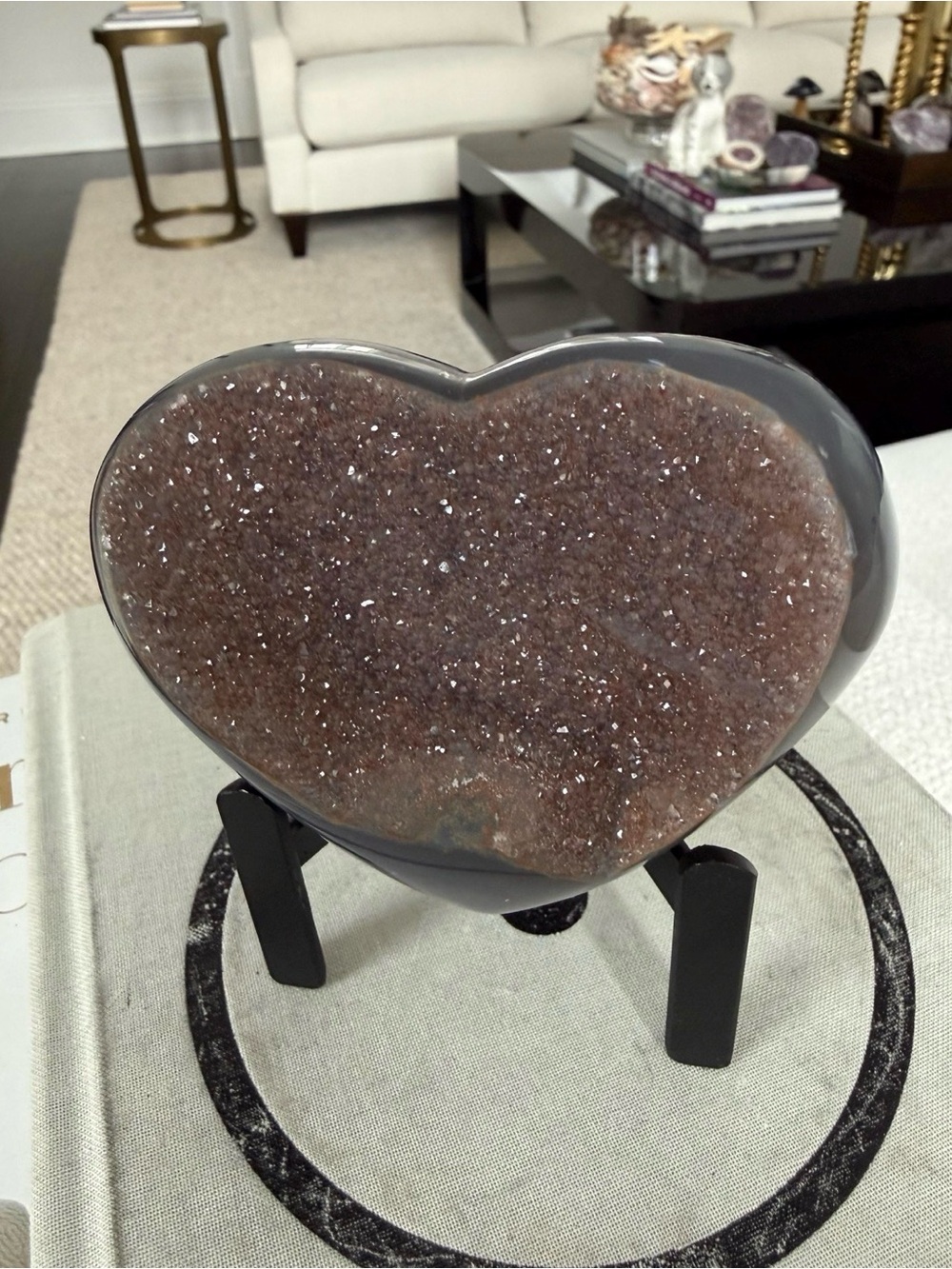 Agate sugar druzy heart on black metal stand